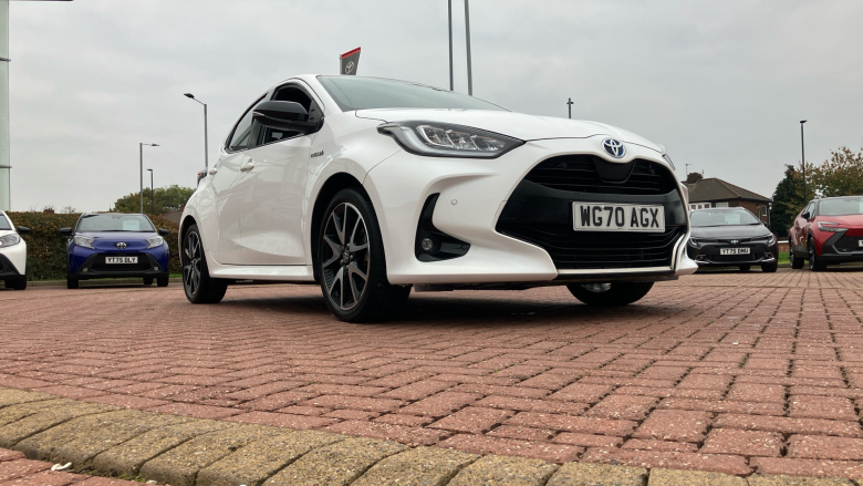 Toyota Yaris 1.5 Hybrid Dynamic 5dr CVT Hybrid Hatchback